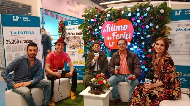 Foto de los integrantes de A Ritmo de Feria Foto de los integrantes de A Ritmo de Feria