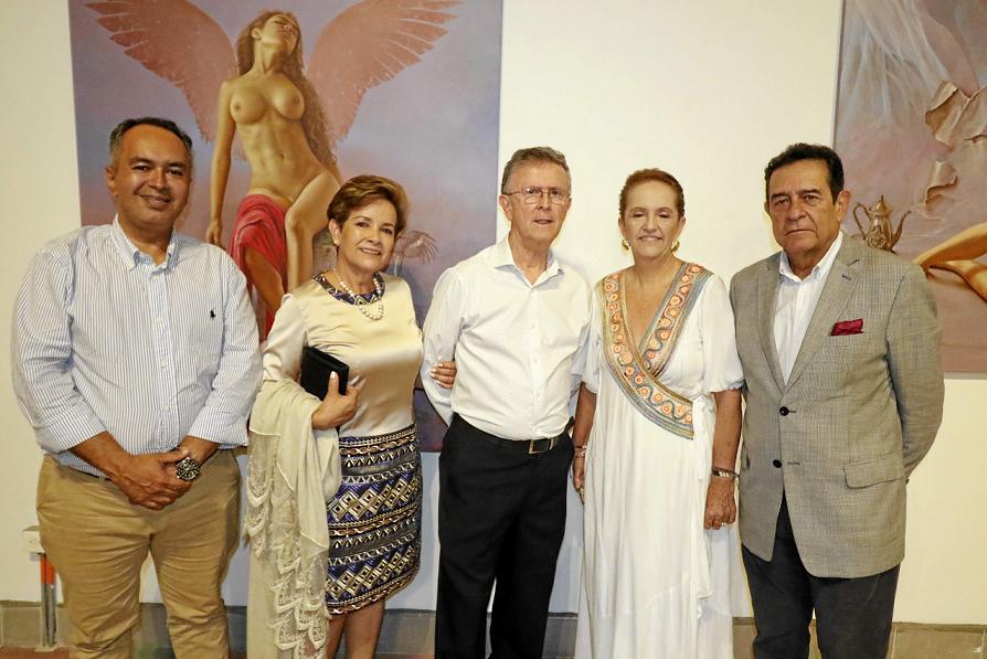 Eduardo Andrés Grisales López, alcalde de Chinchiná; Martha Betancurt García, Ramiro Ramírez Cardona, Norma Jiménez de Arias y Carlos Alberto Arias Aristizábal. Eduardo Andrés Grisales López, alcalde de Chinchiná; Martha Betancurt García, Ramiro Ramírez Cardona, Norma Jiménez de Arias y Carlos Alberto Arias Aristizábal.