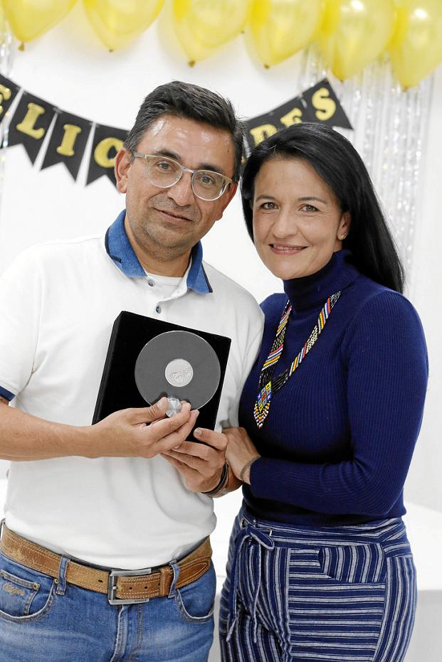 Juan Carlos Layton y su esposa, María del Pilar García. Juan Carlos Layton y su esposa, María del Pilar García.