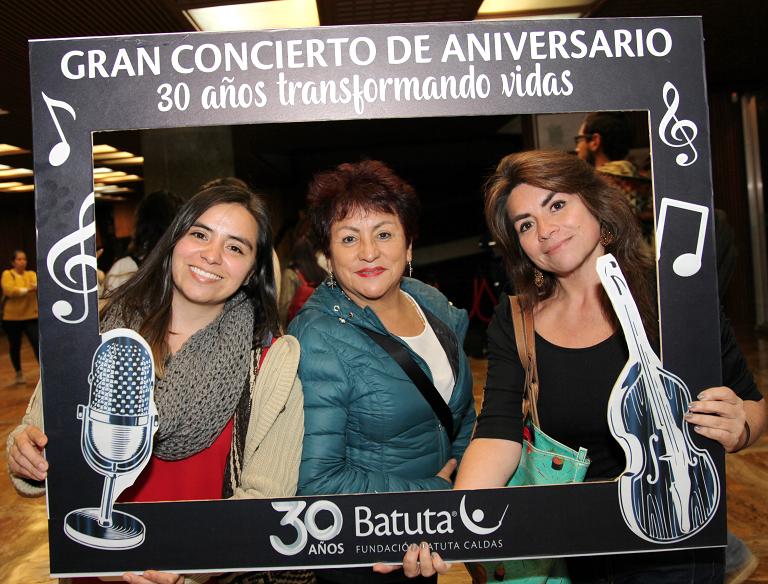 Laura Daniela Álvarez, Pilar Camargo y Andrea del Pilar Álvarez. Laura Daniela Álvarez, Pilar Camargo y Andrea del Pilar Álvarez.