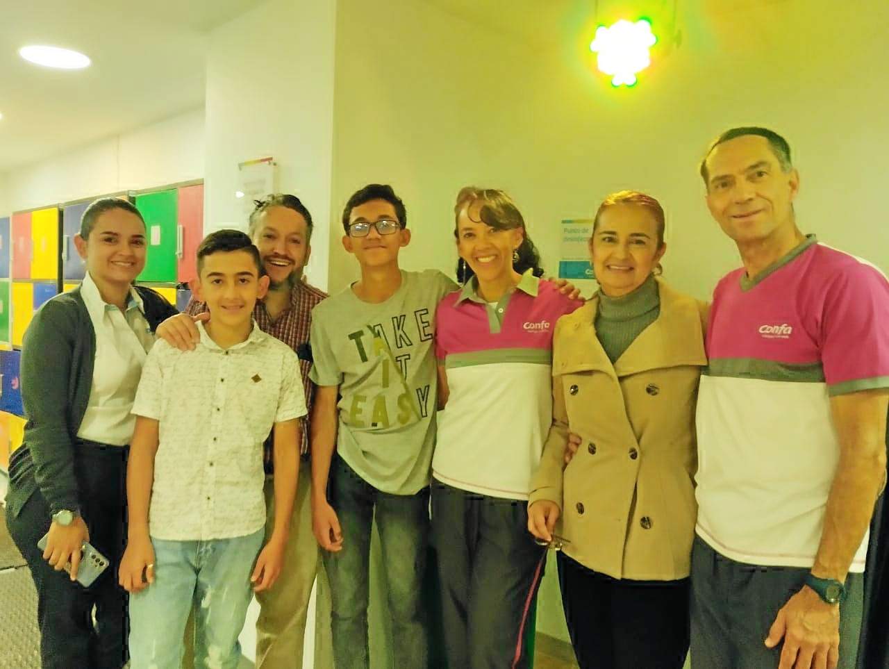 Foto | Cortesía Maria Luisa García | LA PATRIA Verónica Escobar, Simón Piedrahíta, Elkin Alexander Piedrahíta, Jacobo Piedrahíta, Paula Rentería, Diana Restrepo y Luis Enrique Noreña.