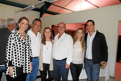 Claudia Villegas Hauss, Jorge Hernán Botero Restrepo, Adriana Vélez Ocampo, Juan Carlos Gómez Muñoz, Gerónimo Barreneche y Ana Catalina Garcés. Claudia Villegas Hauss, Jorge Hernán Botero Restrepo, Adriana Vélez Ocampo, Juan Carlos Gómez Muñoz, Gerónimo Barreneche y Ana Catalina Garcés.