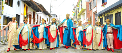 Fotos| Freddy Arango | LA PATRIA Integrantes de la cuadrilla Camino de Luces y Sombras: Santiago Rosso, Sara Gertrudis Trejos, Laura Marcela Mejía, Juana Valentina Garnert, Fabián Valverde, Liliana Morales, Zulma Zahara, Diana Eugenia Bartolo, Esteban Zapata y María José González. Fotos| Freddy Arango | LA PATRIA Integrantes de la cuadrilla Camino de Luces y Sombras: Santiago Rosso, Sara Gertrudis Trejos, Laura Marcela Mejía, Juana Valentina Garnert, Fabián Valverde, Liliana Morales, Zulma Zahara, Diana Eugenia Bartolo, Esteban Zapata y María José González.