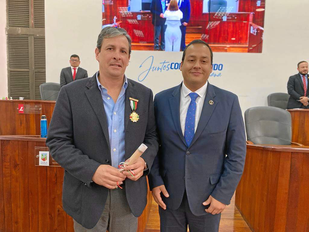 El gerente de Industria Licorera de Caldas, Andrés Elías Borrero, y Simón Ramírez. El gerente de Industria Licorera de Caldas, Andrés Elías Borrero, y Simón Ramírez.
