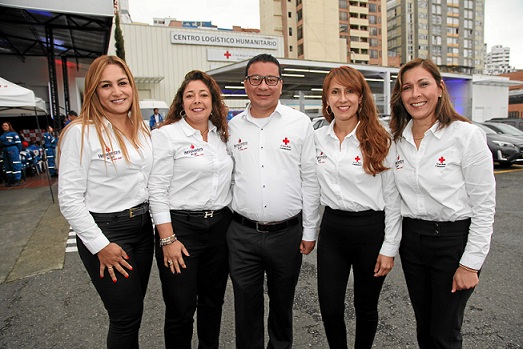 Pesrsonal del Hemocentro del Café: Mónica Rivera Alzate, Diana Marcela Alarcón, Jesús David Pinzón, Diana Echeverry Hoyos y Claudia Patricia Santa. Pesrsonal del Hemocentro del Café: Mónica Rivera Alzate, Diana Marcela Alarcón, Jesús David Pinzón, Diana Echeverry Hoyos y Claudia Patricia Santa.