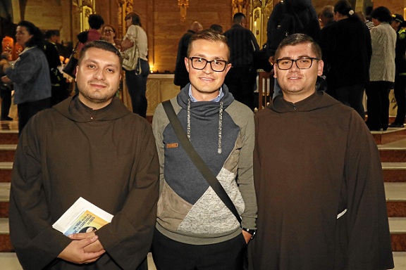Fray Cristian Camilo López Agudelo, Carlos Ferney Ramírez López y Fray Cléyder Salazar. Fray Cristian Camilo López Agudelo, Carlos Ferney Ramírez López y Fray Cléyder Salazar.