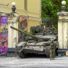 Fotos | Efe | LA PATRIA  Militantes de Wagner ocuparon los cuarteles del distrito militar del sur de Rusia en Rostov.