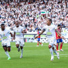 Dayro Moreno (der.) anotó mediante un cobro de penalti el primer gol del Once Caldas ante el Deportivo Pasto.