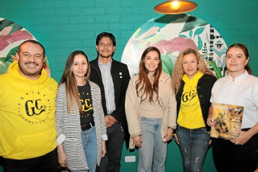 Fotos | Argemiro Idárraga | LA PATRIA Mauricio Serna, Stefanny Cardona, Iván Becerra, Luisa Isaza, Sandra Vargas y Manuela Gómez.