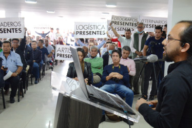 audiencia pública taurina en Manizales