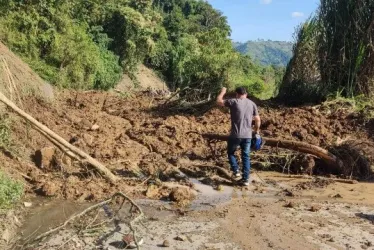 Vías del norte de Caldas siguen afectadas por las lluvias