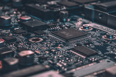 Vista interior del procesador de un computador portátil.