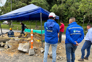 Las labores se cumplen para reubicar el tubo.