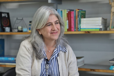 La ministra de Vivienda, Catalina Velasco, explicó cómo se puede acceder al programa de beneficios de Mi Casa Ya.