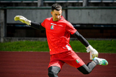 Ezequiel Gastón Mastrolía, portero argentino, novedad en el Once Caldas.