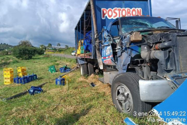 El Cuerpo de Bomberos Voluntarios de Anserma atendió el accidente en la tarde de este miércoles.