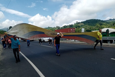 Habitantes de las veredas Guayabal y La Capilla esperan que la Agencia Nacional de Infraestructura socialice con ellos el proyecto del retorno que construirá en el sector de La Y.