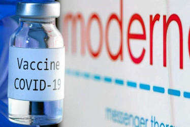 Moderna, Pfizer y Novavax aseguran que las inyecciones combinadas simplificarán la forma en que las personas pueden protegerse contra los virus respiratorios que generalmente surgen en la misma época del año.