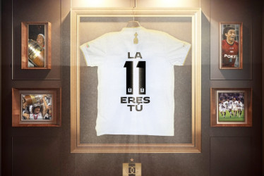 La camiseta número 11 ya no será usada por el Once Caldas. Se la dejará a sus hinchas.
