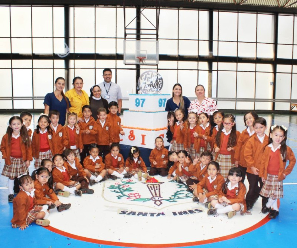 En el colegio Santa Inés celebraron el Día Internacional de la Felicidad.