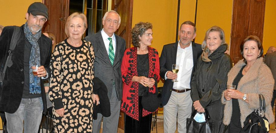 Jorge Giraldo, Matilde Cuartas, Gabriel Barreneche, Lucía Jaramillo, Jorge Alberto Jaramillo, Luz María Calderón y Luz María Robledo Gómez. Jorge Giraldo, Matilde Cuartas, Gabriel Barreneche, Lucía Jaramillo, Jorge Alberto Jaramillo, Luz María Calderón y Luz María Robledo Gómez.