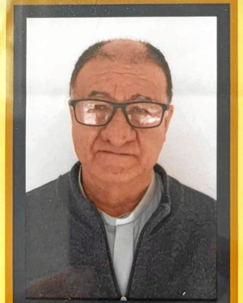 Foto | Óscar Gómez | LA PATRIA En el municipio de Yarumal, murió el sacerdote misionero, José Atilano Gómez. El padre Atilano se desempeñó en la parroquia María Auxiliadora del pueblo entre los años 2015 y 2019 cuando fue reemplazado por el actual sacerdote Nevio Alzate. El padre Atilano, de 68 años, oriundo del Santuario, Antioquia, fue ordenado sacerdote por el beato Jesús Emilio Jaramillo en el año 1986. Se desempeñó como misionero por varios años en Estados Unidos. Retornó a Colombia y presidió varias parroquias, entre ellas la del corregimiento de Pueblo Nuevo. Por su salud delicada fue trasladado por la Diócesis a otra parroquia central para su atención. Sus honras fúnebres se celebrarón en Medellín. Paz en su tumba. Foto | Óscar Gómez | LA PATRIA En el municipio de Yarumal, murió el sacerdote misionero, José Atilano Gómez. El padre Atilano se desempeñó en la parroquia María Auxiliadora del pueblo entre los años 2015 y 2019 cuando fue reemplazado por el actual sacerdote Nevio Alzate. El padre Atilano, de 68 años, oriundo del Santuario, Antioquia, fue ordenado sacerdote por el beato Jesús Emilio Jaramillo en el año 1986. Se desempeñó como misionero por varios años en Estados Unidos. Retornó a Colombia y presidió varias p