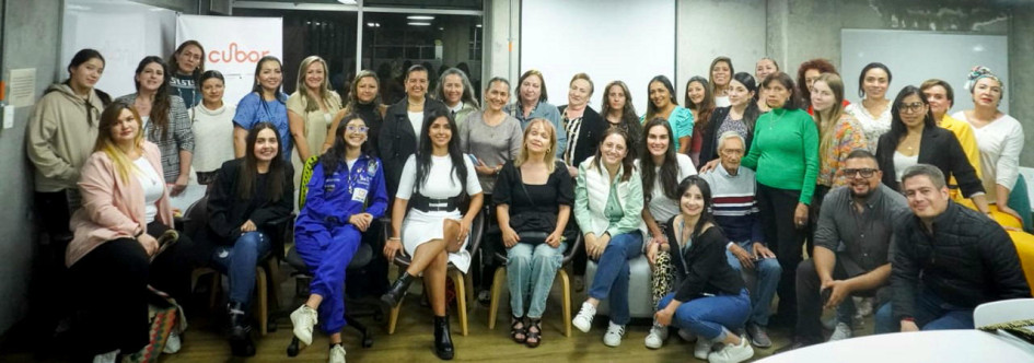 Grupo de asistentes Grupo de asistentes
