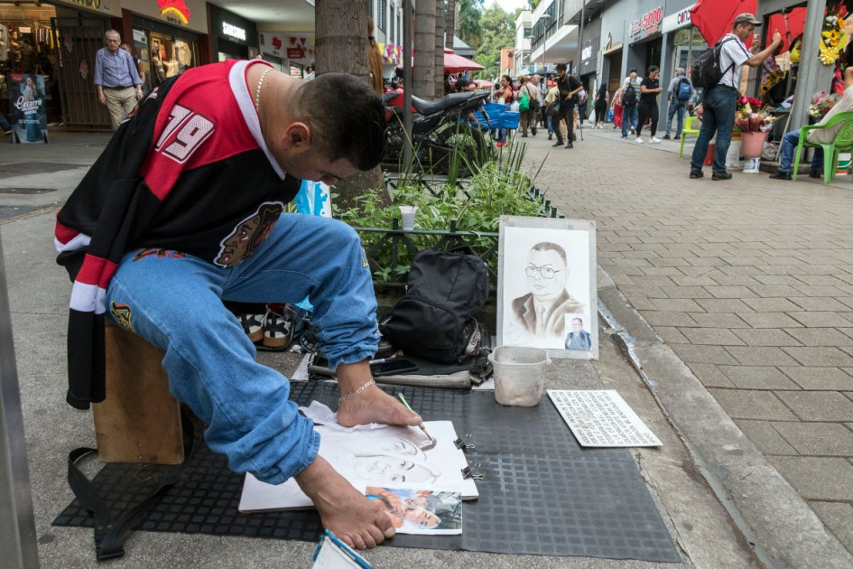 El dibujante de la calle Junín de Medellín El dibujante de la calle Junín de Medellín