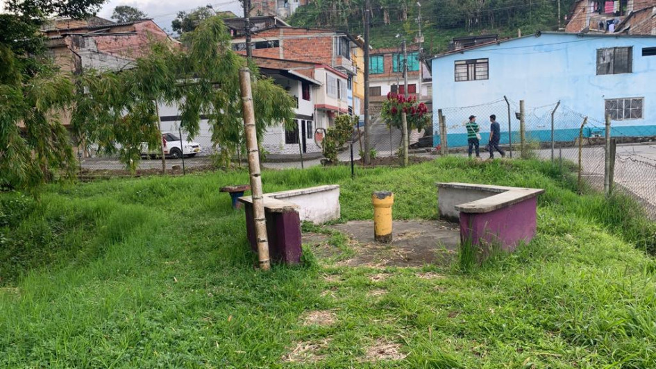 Ya hay un plan para recuperar el parque infantil. Ya hay un plan para recuperar el parque infantil.