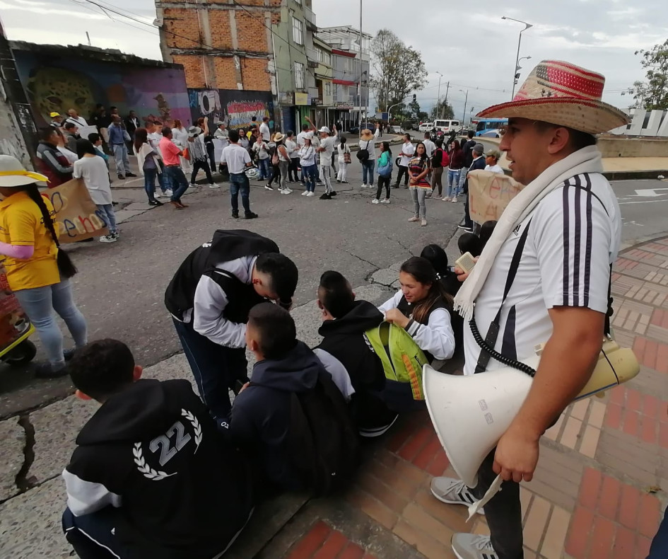 Cuatro veredas de Manizales exigen que les arreglen sus vías Cuatro veredas de Manizales exigen que les arreglen sus vías