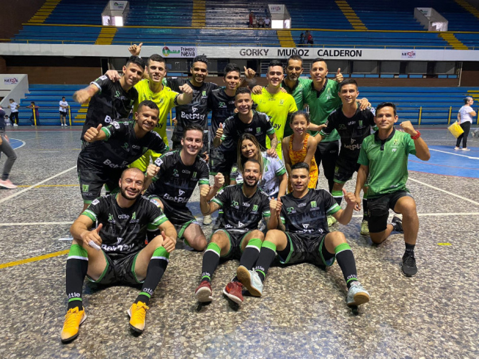 La celebración de la U. Manizales por su clasificación a semifinales. La celebración de la U. Manizales por su clasificación a semifinales.