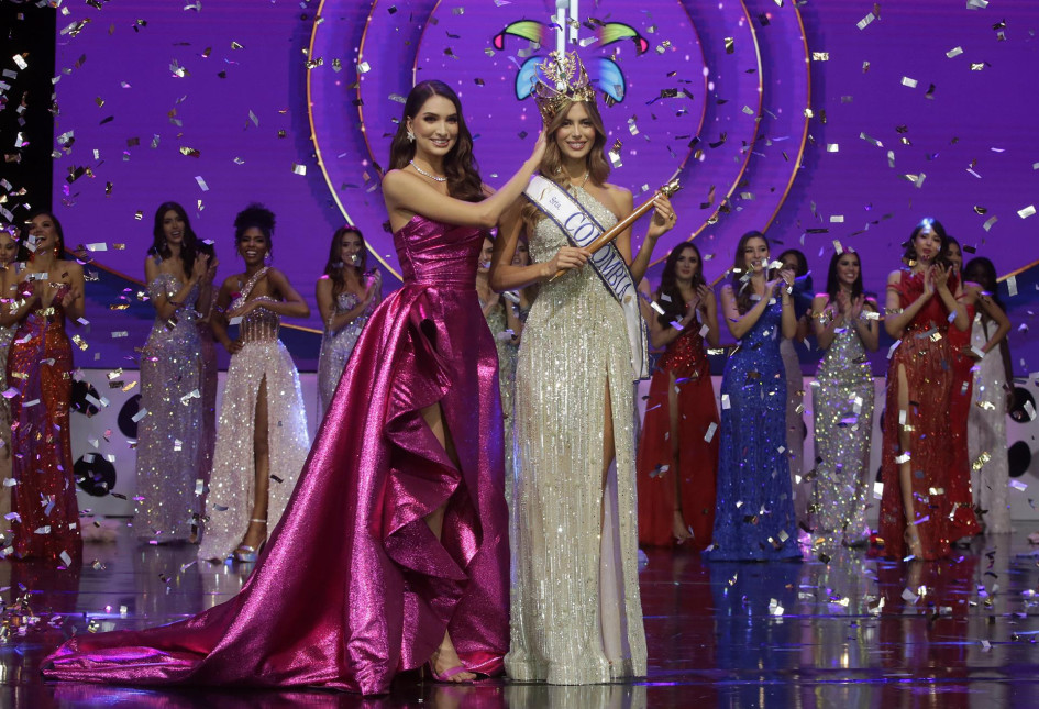 La reina de belleza Sofia Osío Luna (d) es coronada como la nueva Señorita Colombia 2022, en Cartagena (Colombia). La reina de belleza Sofia Osío Luna (d) es coronada como la nueva Señorita Colombia 2022, en Cartagena (Colombia).