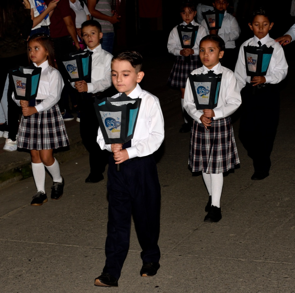 Son 85 años de la Normal María Escolástica, de Salamina, formando generaciones de salamineños. Son 85 años de la Normal María Escolástica, de Salamina, formando generaciones de salamineños.