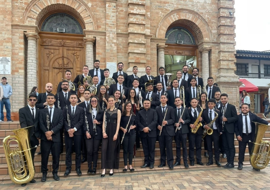 En La Ceja y en San Pedro de los Milagros (Antioquia) estuvo de correría la Banda Municipal de Música de Manizales. En La Ceja y en San Pedro de los Milagros (Antioquia) estuvo de correría la Banda Municipal de Música de Manizales.