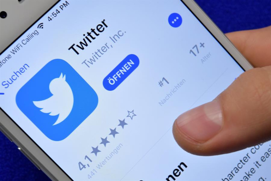 Twitter Twitter