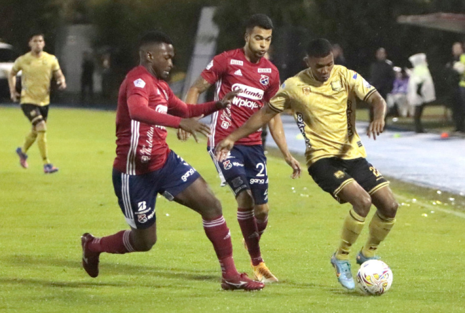En la cuarta fecha se invierte la localía, Águilas Doradas y Medellín repetirán partido, esta vez en el estadio Atanasio Girardot. En la cuarta fecha se invierte la localía, Águilas Doradas y Medellín repetirán partido, esta vez en el estadio Atanasio Girardot.