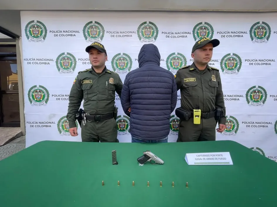 Hombre capturado por la Policía en Manizales por soborno Hombre capturado por la Policía en Manizales por soborno