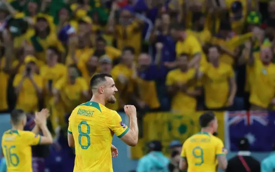 Leckie mete a Australia en octavos; Dinamarca, eliminada Leckie mete a Australia en octavos; Dinamarca, eliminada