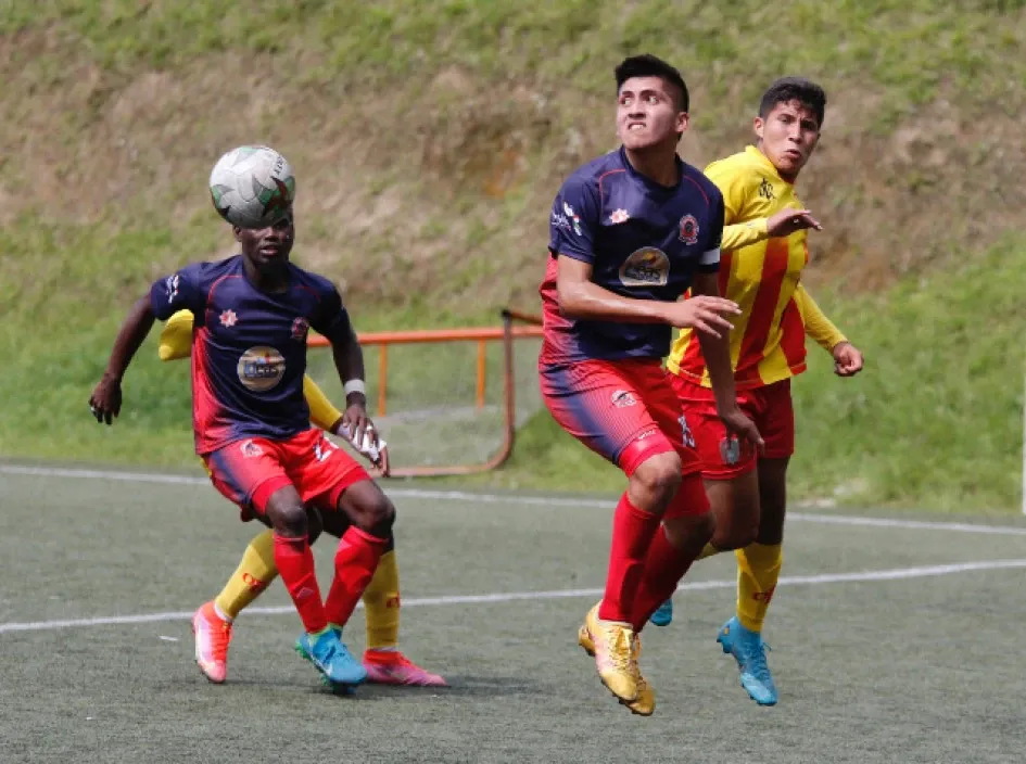 Deportivo Pereira empató 1-1 con la Academia Carlos La Fiera Gutiérrez. Deportivo Pereira empató 1-1 con la Academia Carlos La Fiera Gutiérrez.