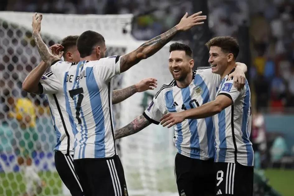 Messi alcanza los mil partidos y Argentina los cuartos de final del Mundial Messi alcanza los mil partidos y Argentina los cuartos de final del Mundial
