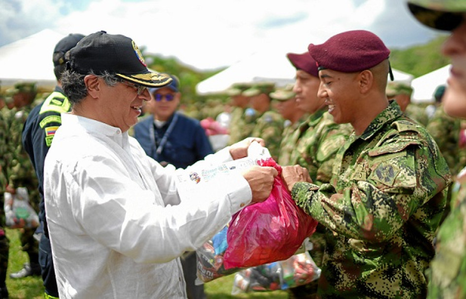 Foto | EFE | LA PATRIA Gustavo Petro en el cantón militar San José en Saravena (Arauca). Foto | EFE | LA PATRIA Gustavo Petro en el cantón militar San José en Saravena (Arauca).
