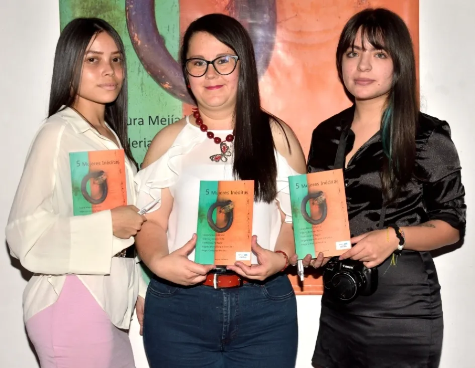 Laura Mariana Mejía, Ángela María Duque y Angie Paola Gutiérrez. Laura Mariana Mejía, Ángela María Duque y Angie Paola Gutiérrez.