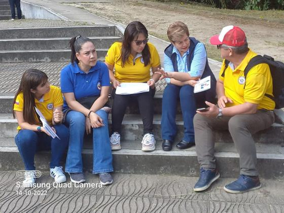 Los líderes del sindicato de trabajadores de Empocaldas presentaron una propuesta para el Plan de Desarrollo, ante la ministra del Trabajo, la caldense Gloria Inés Ramírez. Los líderes del sindicato de trabajadores de Empocaldas presentaron una propuesta para el Plan de Desarrollo, ante la ministra del Trabajo, la caldense Gloria Inés Ramírez.