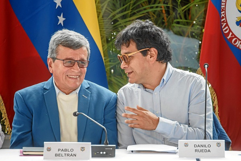 Foto / EFE /LA PATRIA La próxima ronda de negociaciones entre el Gobierno nacional y el Eln tendrá lugar a finales de enero en México.En la imagen alias Pablo Beltrán y Danilo Rueda, comisionado de Paz. Foto / EFE /LA PATRIA La próxima ronda de negociaciones entre el Gobierno nacional y el Eln tendrá lugar a finales de enero en México.En la imagen alias Pablo Beltrán y Danilo Rueda, comisionado de Paz.