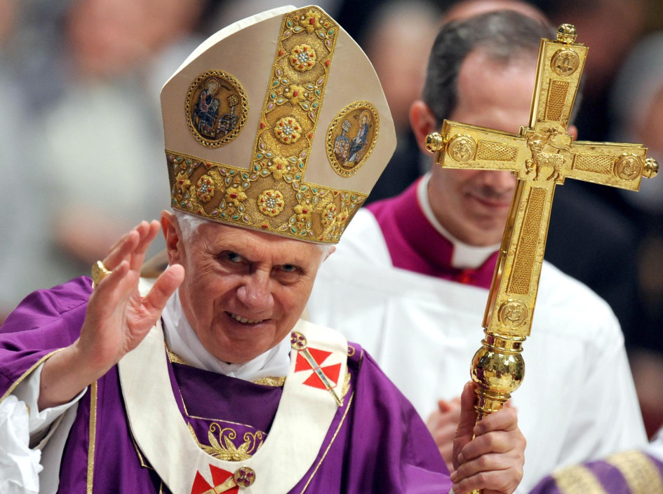 El alemán, quien fue sumo pontífice entre el 2005 y el 2013, falleció en la madrugada de este sábado en el Vaticano. El alemán, quien fue sumo pontífice entre el 2005 y el 2013, falleció en la madrugada de este sábado en el Vaticano.
