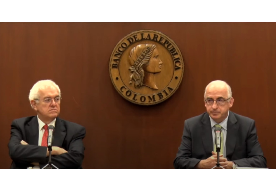 El ministro de Hacienda, José Antonio Ocampo, y el director del Banco de la República, Leonardo Villar, en una reunión de la junta directiva del Emisor. El ministro de Hacienda, José Antonio Ocampo, y el director del Banco de la República, Leonardo Villar, en una reunión de la junta directiva del Emisor.
