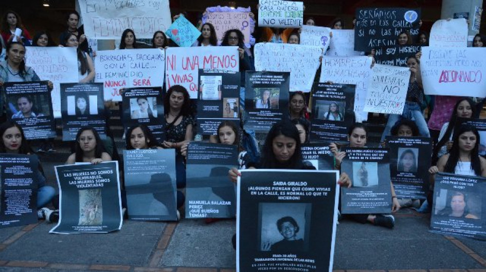 Marcha contra un feminicidio en Manizales. Marcha contra un feminicidio en Manizales.