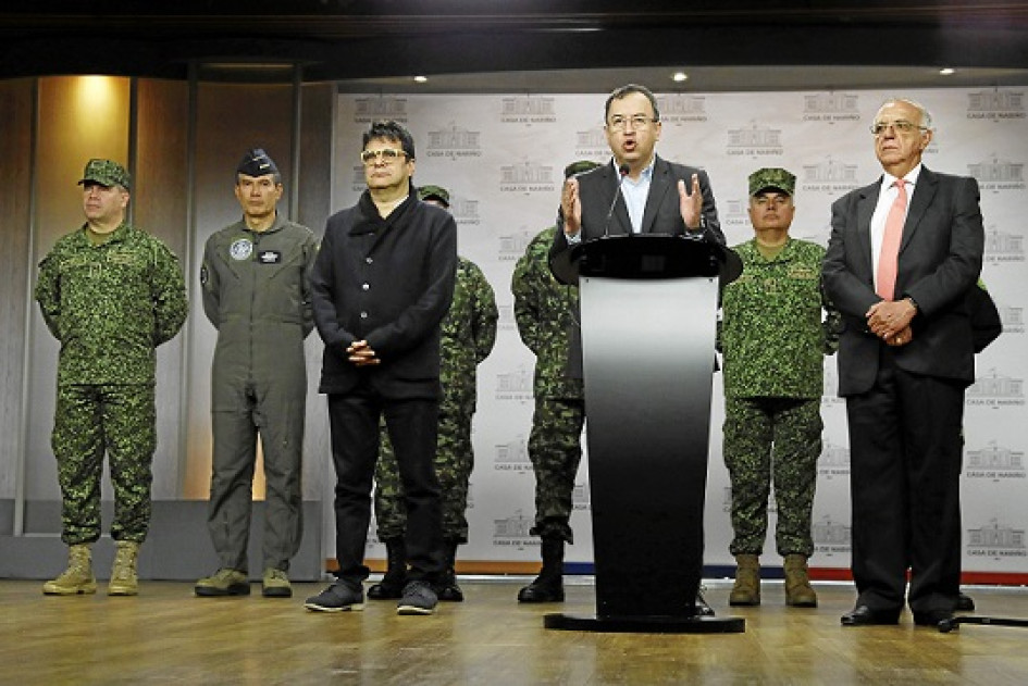 Alfonso Prada, ministro del Interior, compareció a la rueda de prensa con el alto comisionado para la Paz, Danilo Rueda, y con el ministro de Defensa, Iván Velásquez, para explicar la posición del Gobierno sobre el futuro de los diálogos de paz con el Eln. Alfonso Prada, ministro del Interior, compareció a la rueda de prensa con el alto comisionado para la Paz, Danilo Rueda, y con el ministro de Defensa, Iván Velásquez, para explicar la posición del Gobierno sobre el futuro de los diálogos de paz con el Eln.