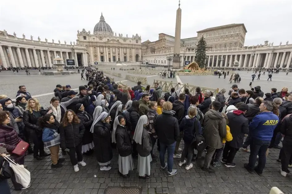 Visitantes en la Ciudad del Vaticano Visitantes en la Ciudad del Vaticano