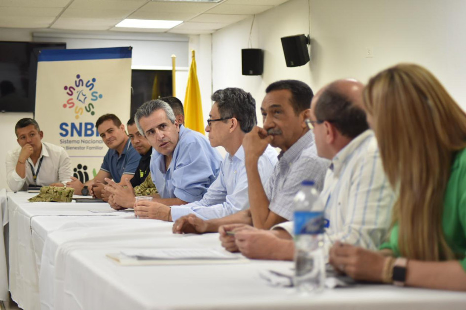 Para prevenir la desnutrición de la niñez wayúu en La Guajira, el jueves, la directora general del ICBF, Concepción Baracaldo Aldana, anunció la creación de un Centro Zonal en el municipio de Uribia. Para prevenir la desnutrición de la niñez wayúu en La Guajira, el jueves, la directora general del ICBF, Concepción Baracaldo Aldana, anunció la creación de un Centro Zonal en el municipio de Uribia.